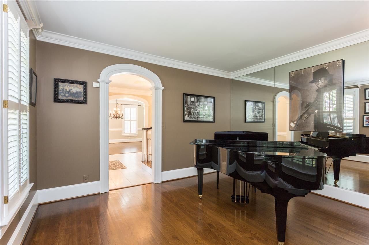 713 Runnymede Road Raleigh, NC 27607 - Photo 5 of 30 Photo 5