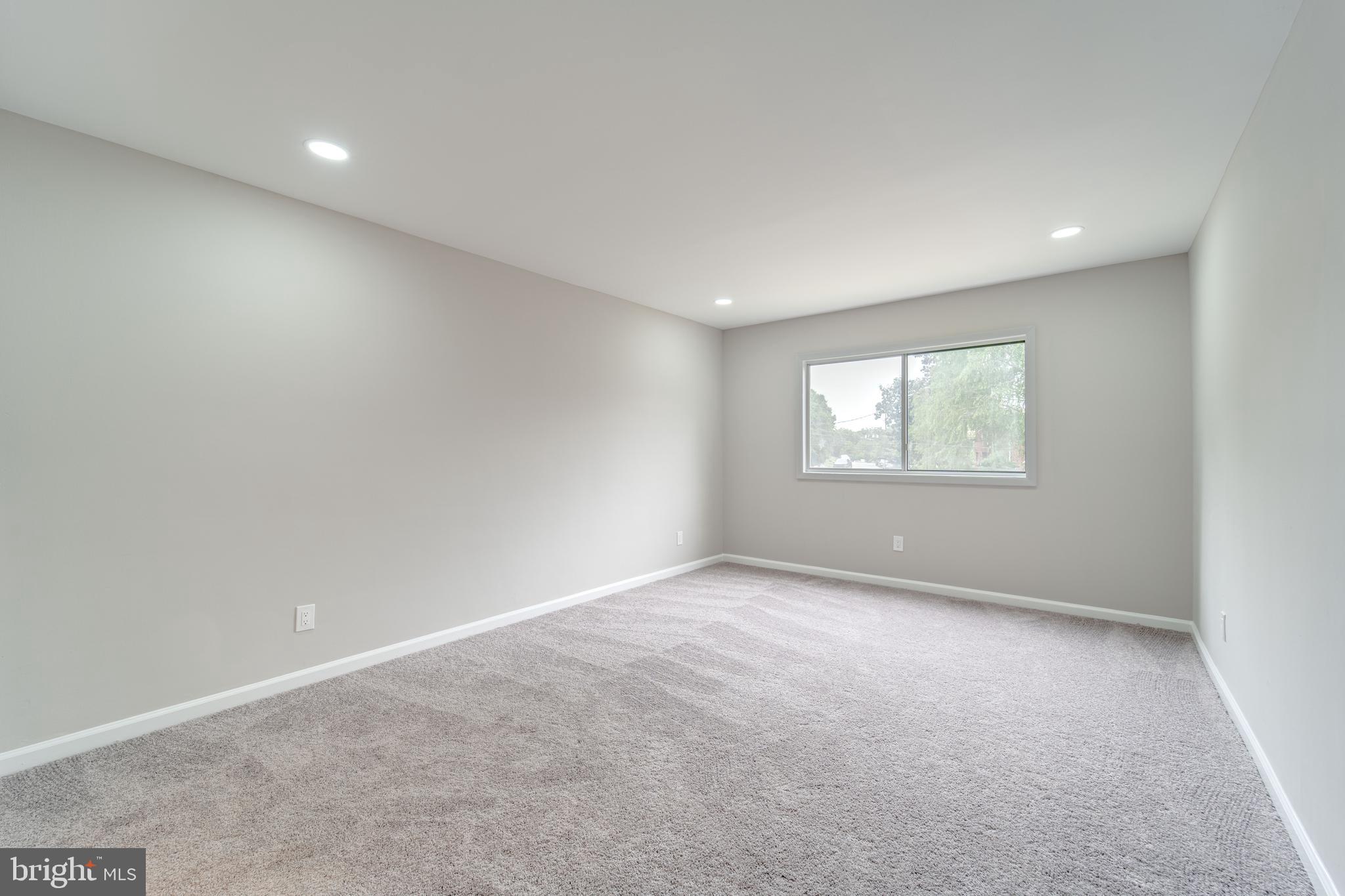 51 Skyhill Road, Unit 202 Alexandria, VA 22314 - Photo 16 of 23 an empty room with a window