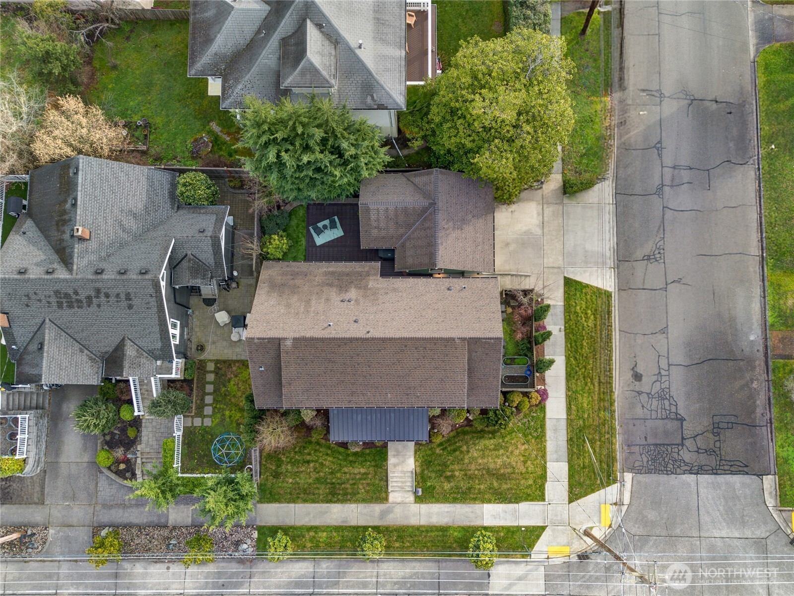 3501 North Stevens Street Tacoma, WA 98407 - Photo 3 of 39 an aerial view of a house with a yard and potted plants