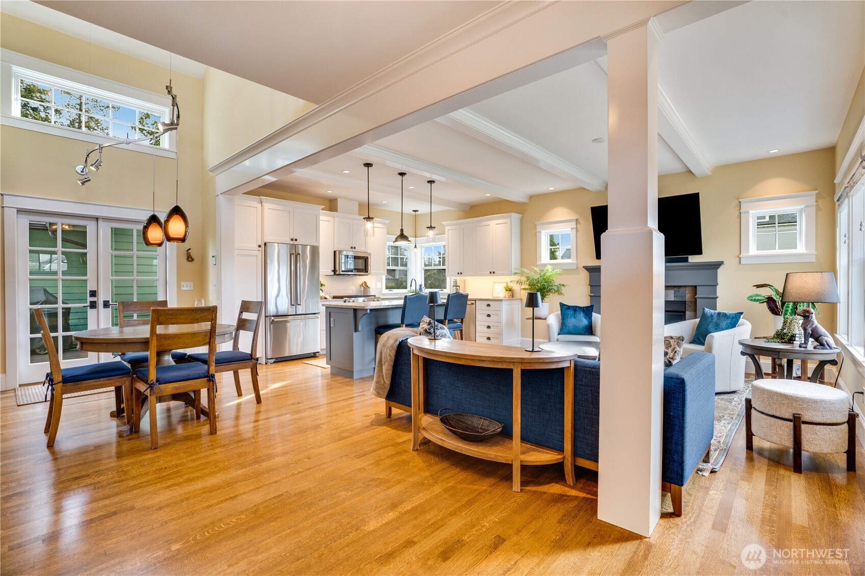 3501 North Stevens Street Tacoma, WA 98407 - Photo 5 of 39 a view of kitchen with dining table and chairs