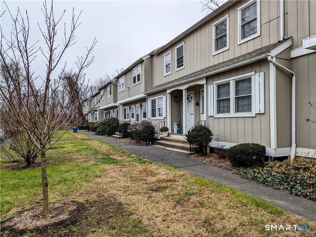 10 Scuppo Road, Unit B6 Danbury, CT 06811 - Photo 2 of 15 Gallery Image 2