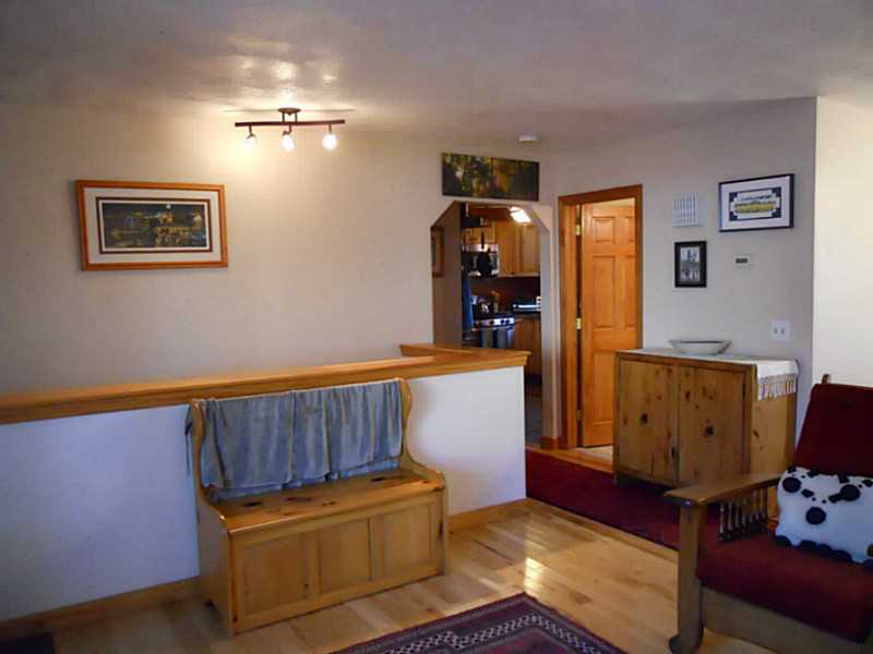 7 Seneca Street Coventry, RI 02816 - Photo 5 of 25 Living Room.