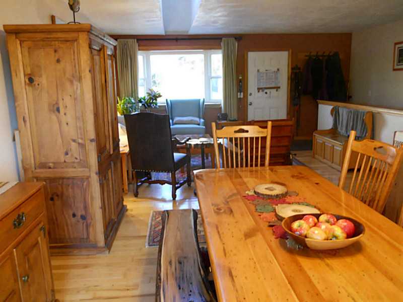 7 Seneca Street Coventry, RI 02816 - Photo 6 of 25 Dining Room.