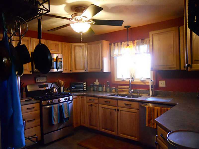 7 Seneca Street Coventry, RI 02816 - Photo 8 of 25 Kitchen.