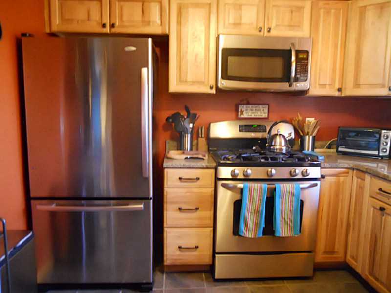 7 Seneca Street Coventry, RI 02816 - Photo 9 of 25 Kitchen.