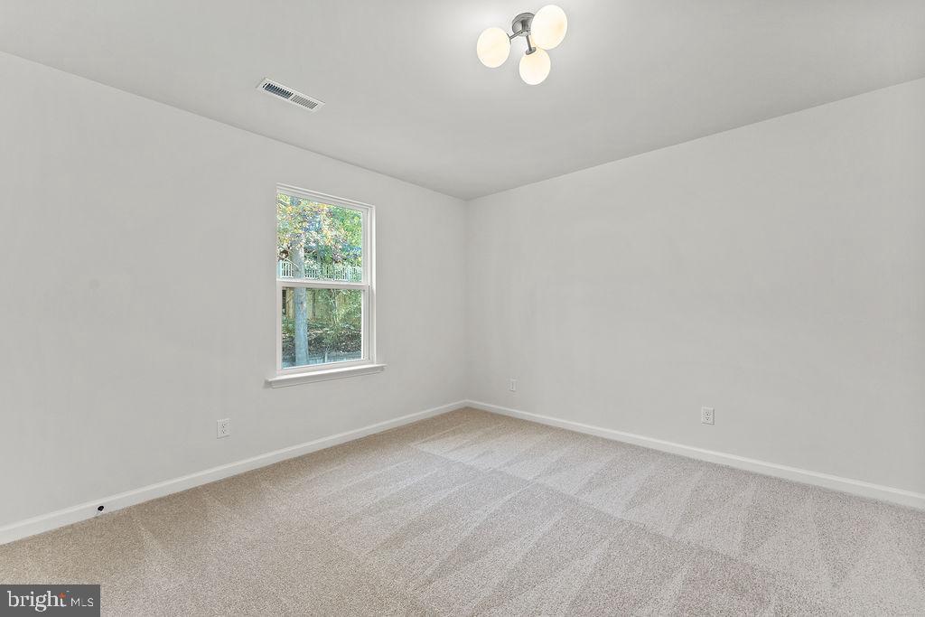 6 Willow Branch Lane Fredericksburg, VA 22405 - Photo 27 of 56 an empty room with a window