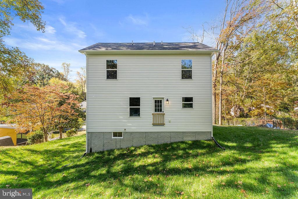 6 Willow Branch Lane Fredericksburg, VA 22405 - Photo 43 of 56 a view of a house with a yard