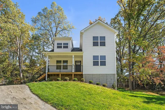 $520,000 | 6 Willow Branch Lane, Fredericksburg, VA 22405