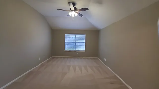 $2,100 | 26903 Castlecliff Lane, Kingwood, TX 77339