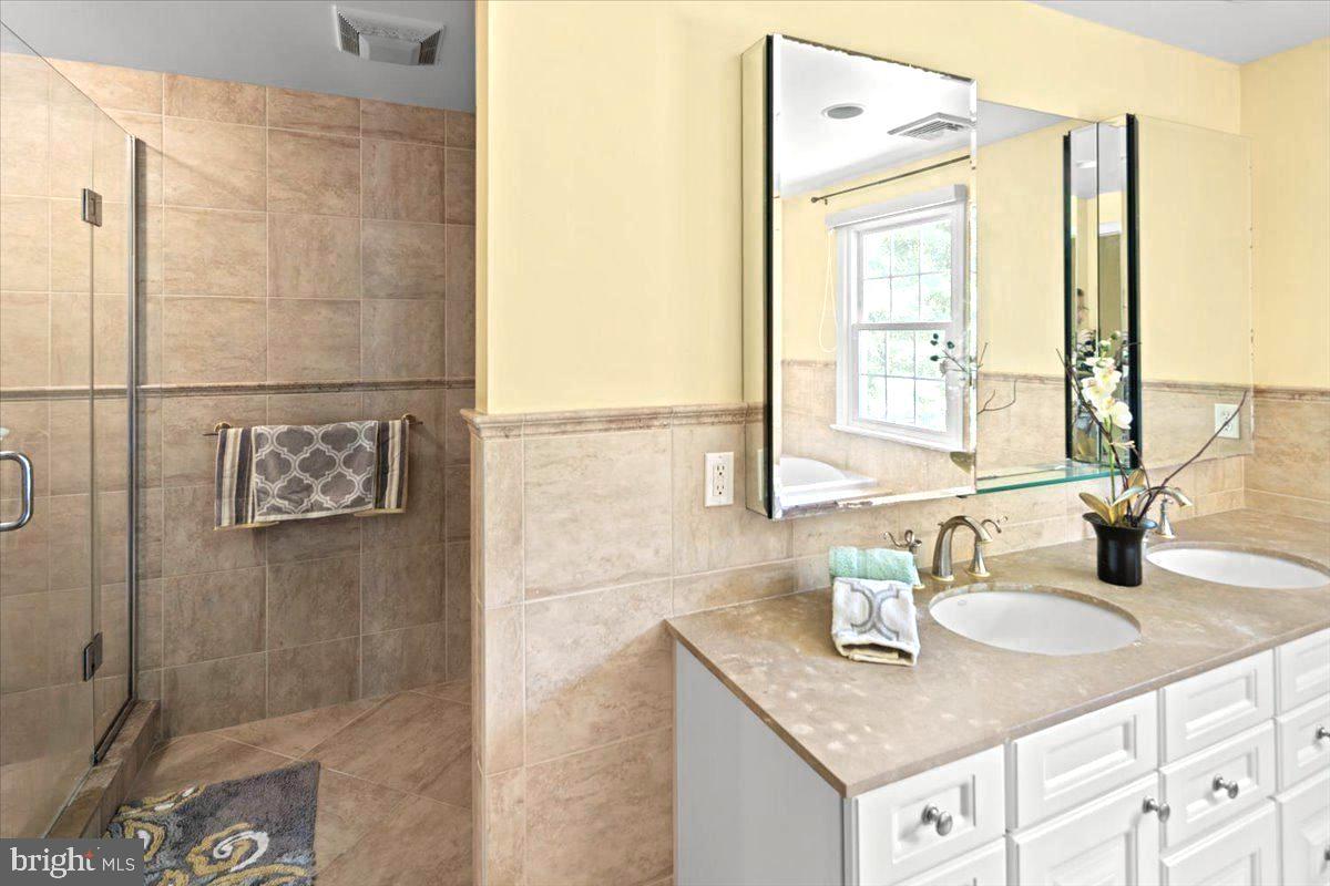 50 Gallup Road Princeton, NJ 08540 - Photo 30 of 44 Primary bath -dual sinks and shower area