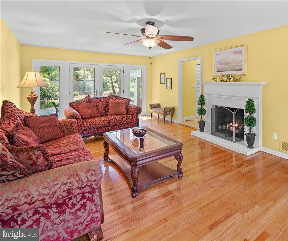50 Gallup Road Princeton, NJ 08540 - Photo 10 of 44 Living room