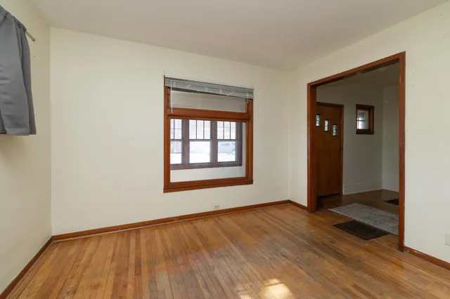 $215,000 | 632 Smith Avenue South, St. Paul, MN 55107