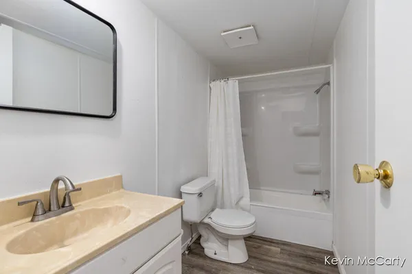 $77,900 | 3421 Pullman Court Southeast, Caledonia, MI 49316