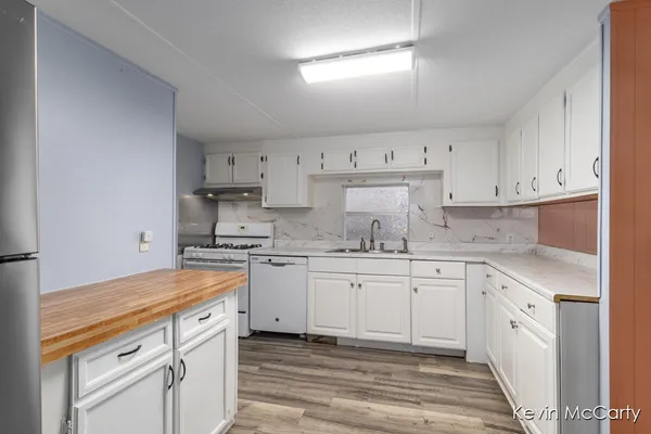 $77,900 | 3421 Pullman Court Southeast, Caledonia, MI 49316