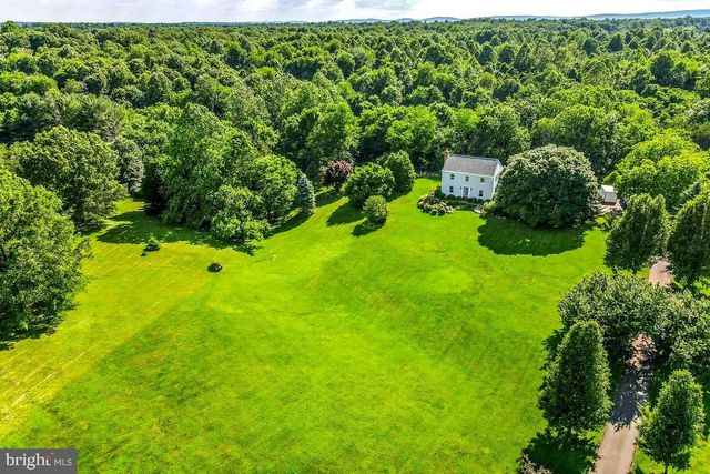 $800,000 | 4874 Executive Drive, Gainesville, VA 20155