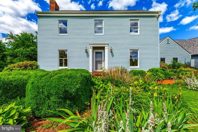 $800,000 | 4874 Executive Drive, Gainesville, VA 20155