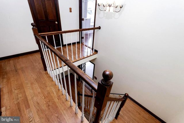 $800,000 | 4874 Executive Drive, Gainesville, VA 20155