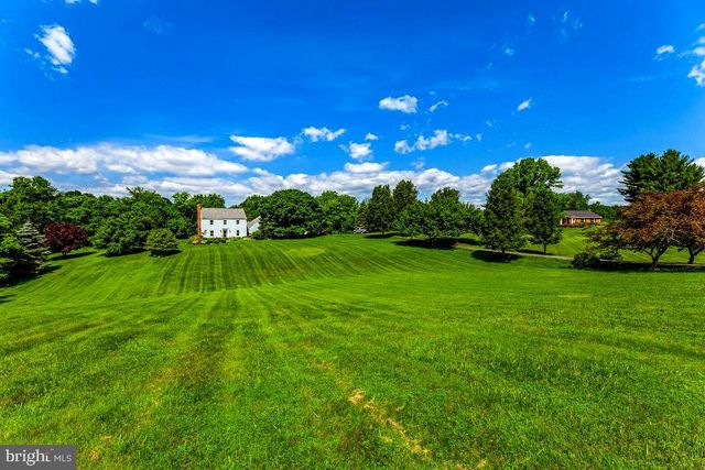 $800,000 | 4874 Executive Drive, Gainesville, VA 20155