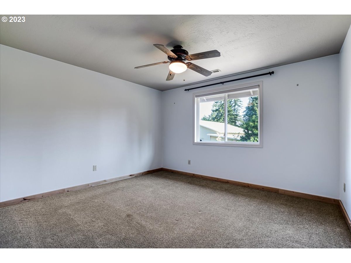 23411 Southeast Borges Road Damascus, OR 97089 - Photo 23 of 47 Gallery Image 23