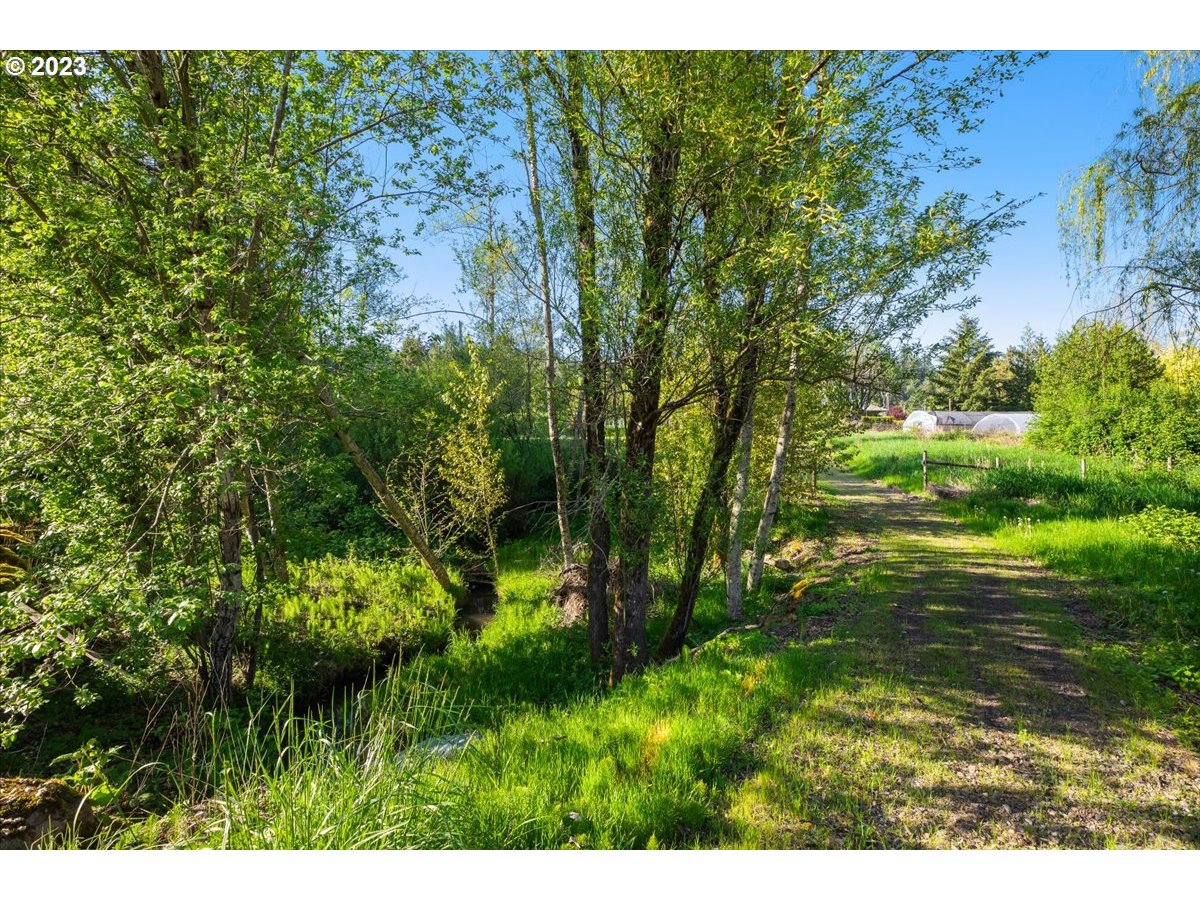 23411 Southeast Borges Road Damascus, OR 97089 - Photo 44 of 47 Gallery Image 44