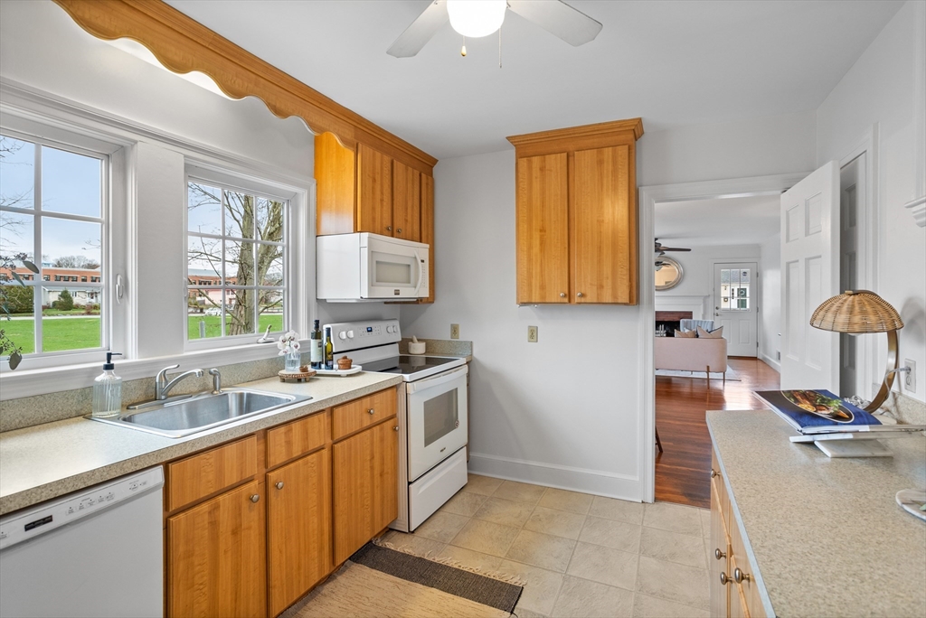 19 Cornell Road Marblehead, MA 01945 - Photo 13 of 35