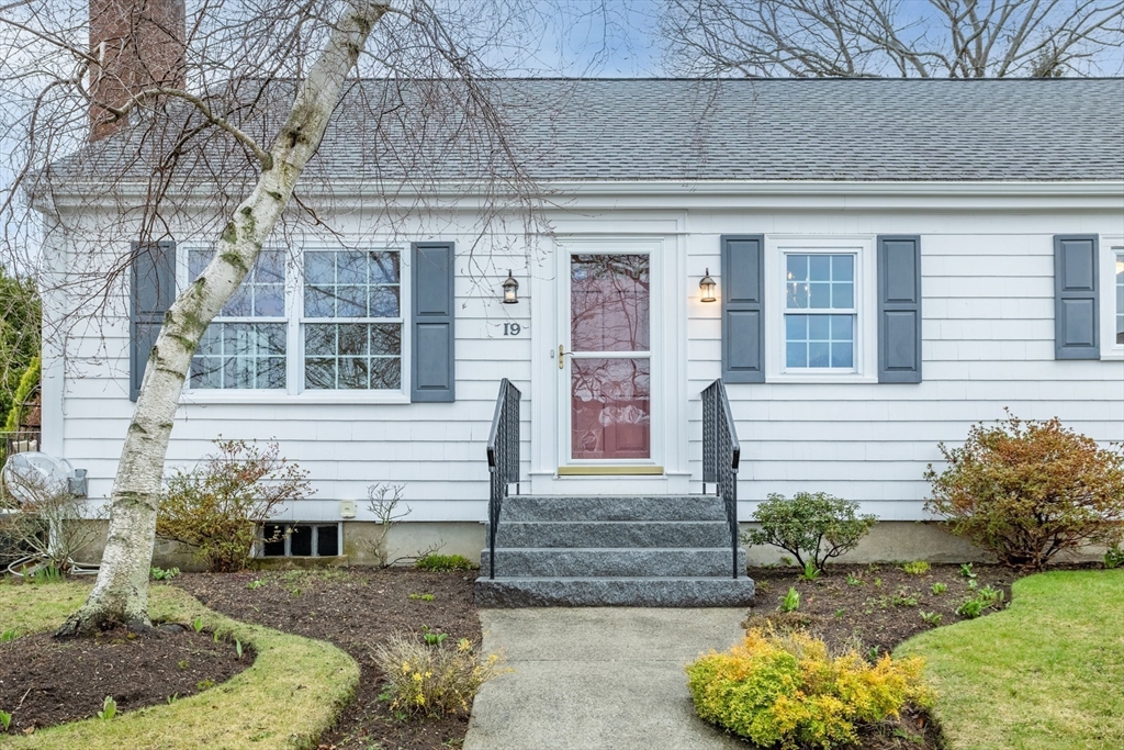 19 Cornell Road Marblehead, MA 01945 - Photo 25 of 35