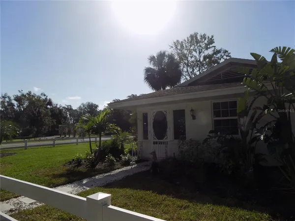 $2,000 | 1485 Morningside Drive, Mount Dora, FL 32757