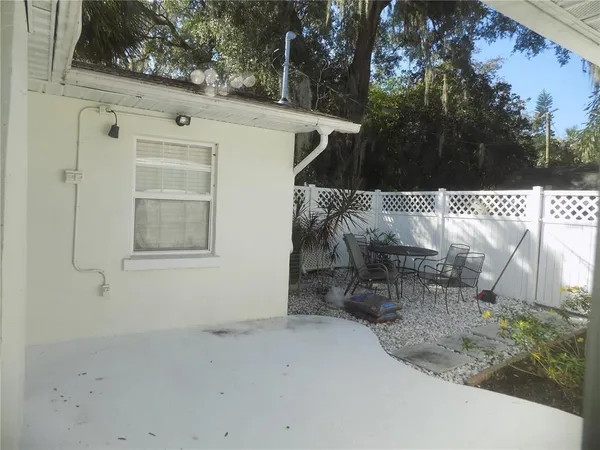 $2,000 | 1485 Morningside Drive, Mount Dora, FL 32757