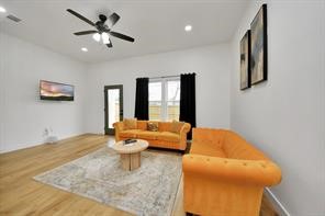 4010 Dreyfus Street Houston, TX 77021 - Photo 22 of 41 Tall ceilings, modern fans & can lighting