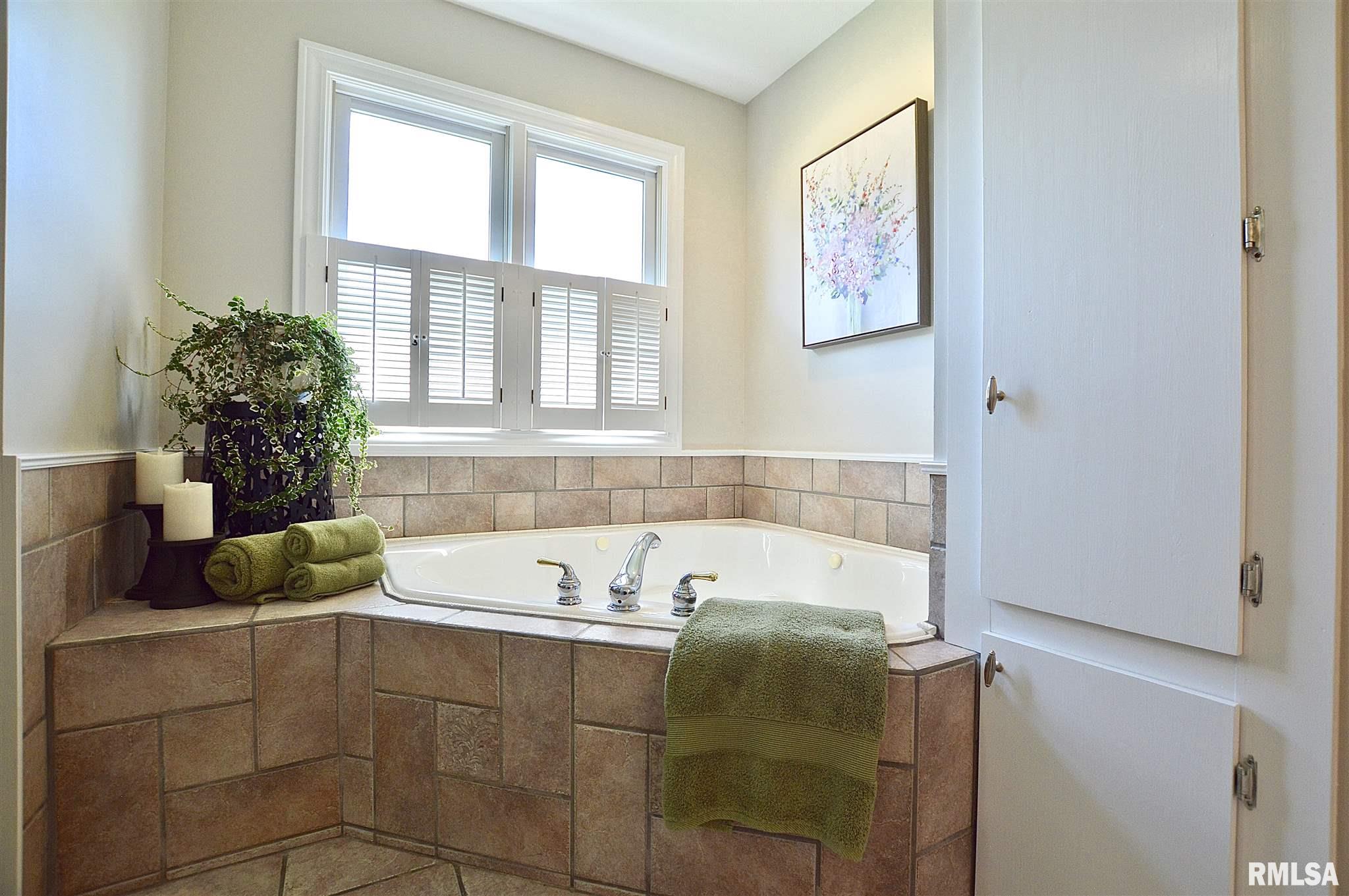 2320 Redlands Drive Springfield, IL 62711 - Photo 24 of 44 Gallery Image 24