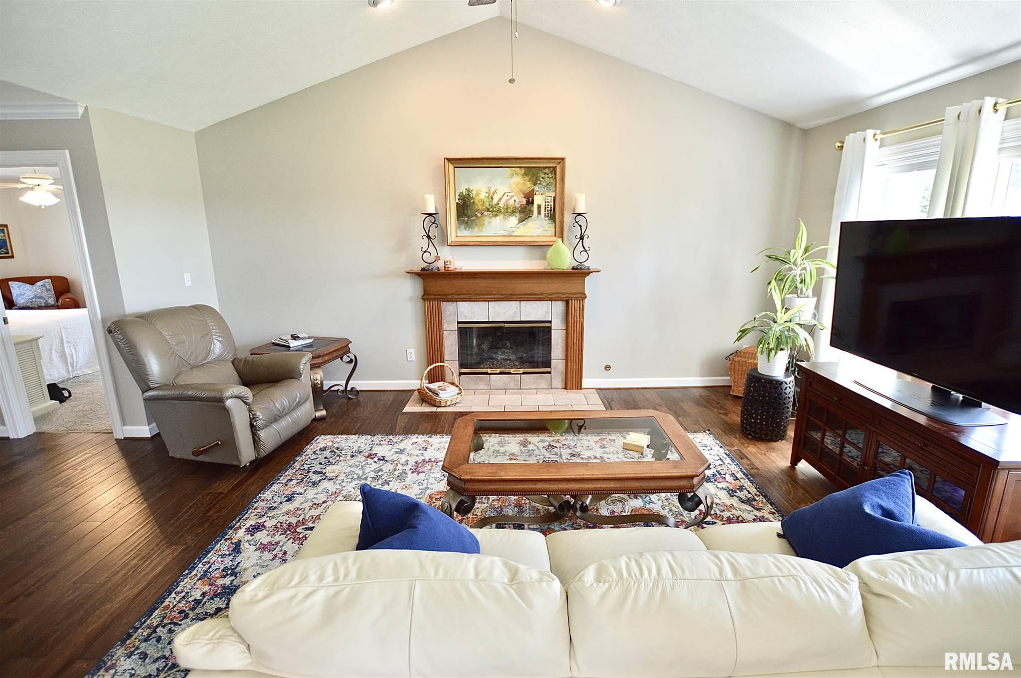 2320 Redlands Drive Springfield, IL 62711 - Photo 5 of 44 Gallery Image 5
