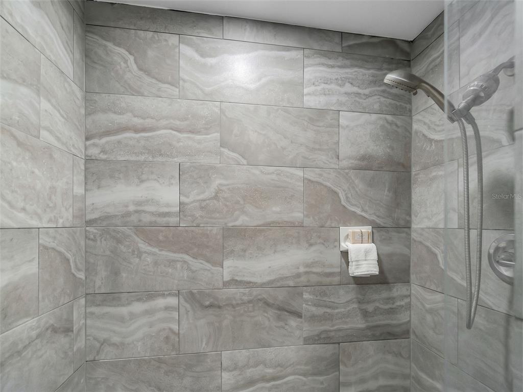 2600 Euston Road Winter Park, FL 32789 - Photo 16 of 36 a bathroom with a shower