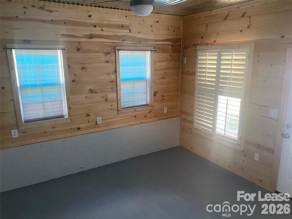 1320 Jamestown Road Morganton, NC 28655 - Photo 8 of 15