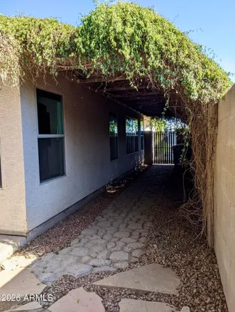 $2,000 | 3030 West Rose Garden Lane, Phoenix, AZ 85027