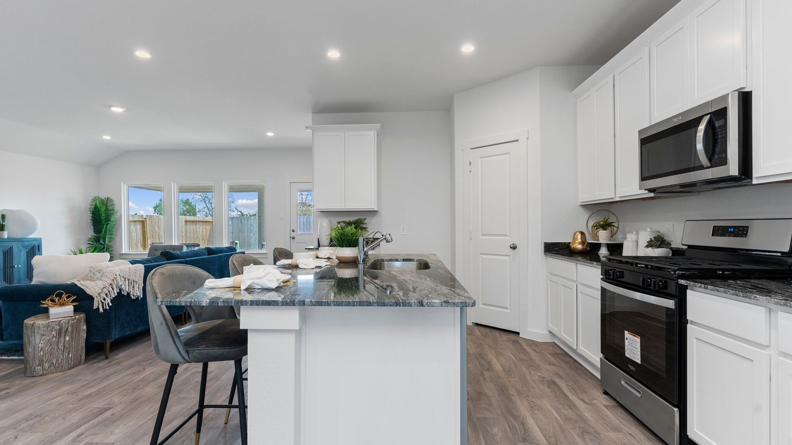 6004 Hawthorne Gdns Drive Rosenberg, TX 77469 - Photo 11 of 38 *Images and 3D tour is for illustration only and options may vary from home as built.