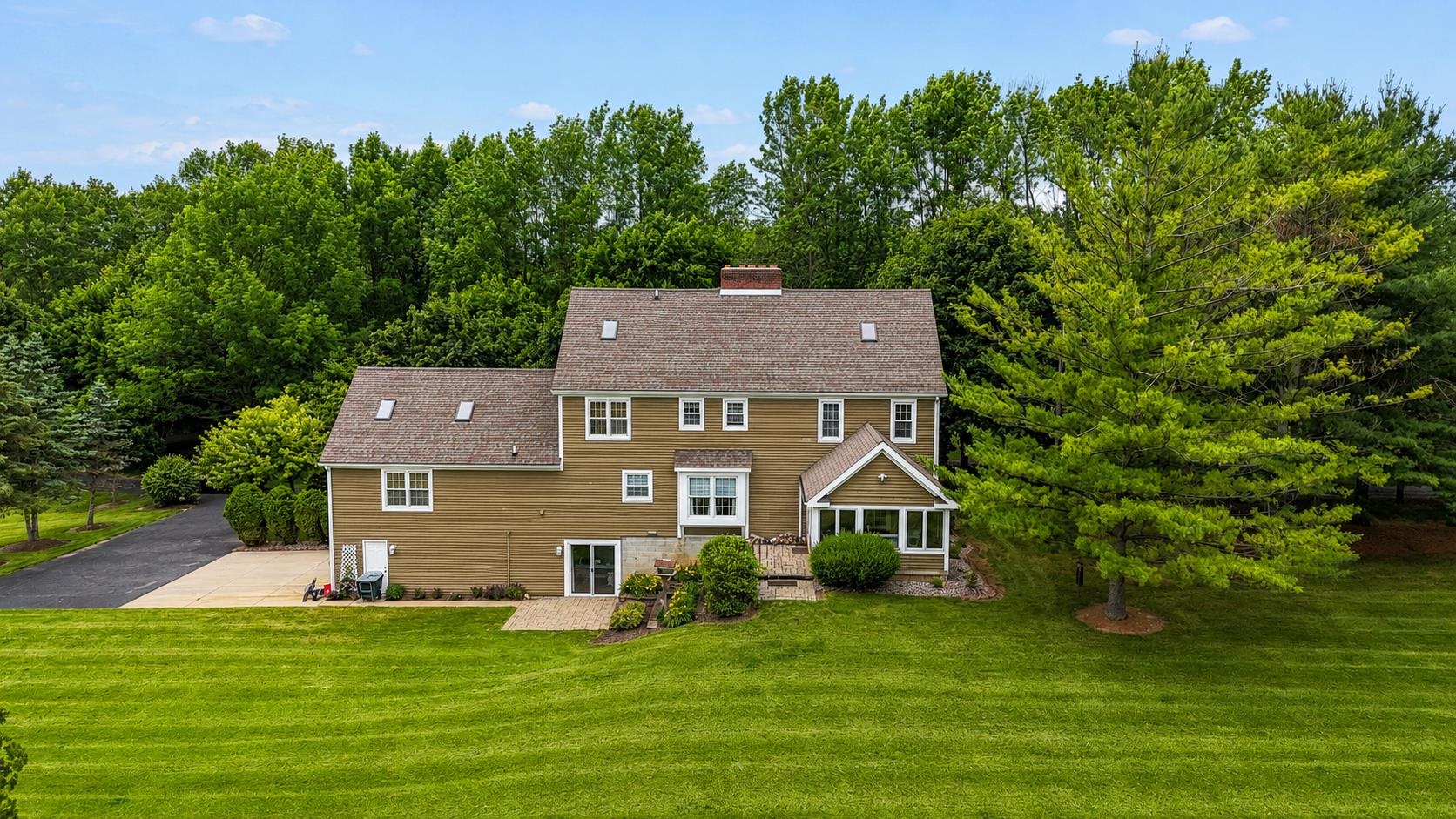608 East Blue Grass Road Mount Pleasant, MI 48858 - Photo 2 of 39