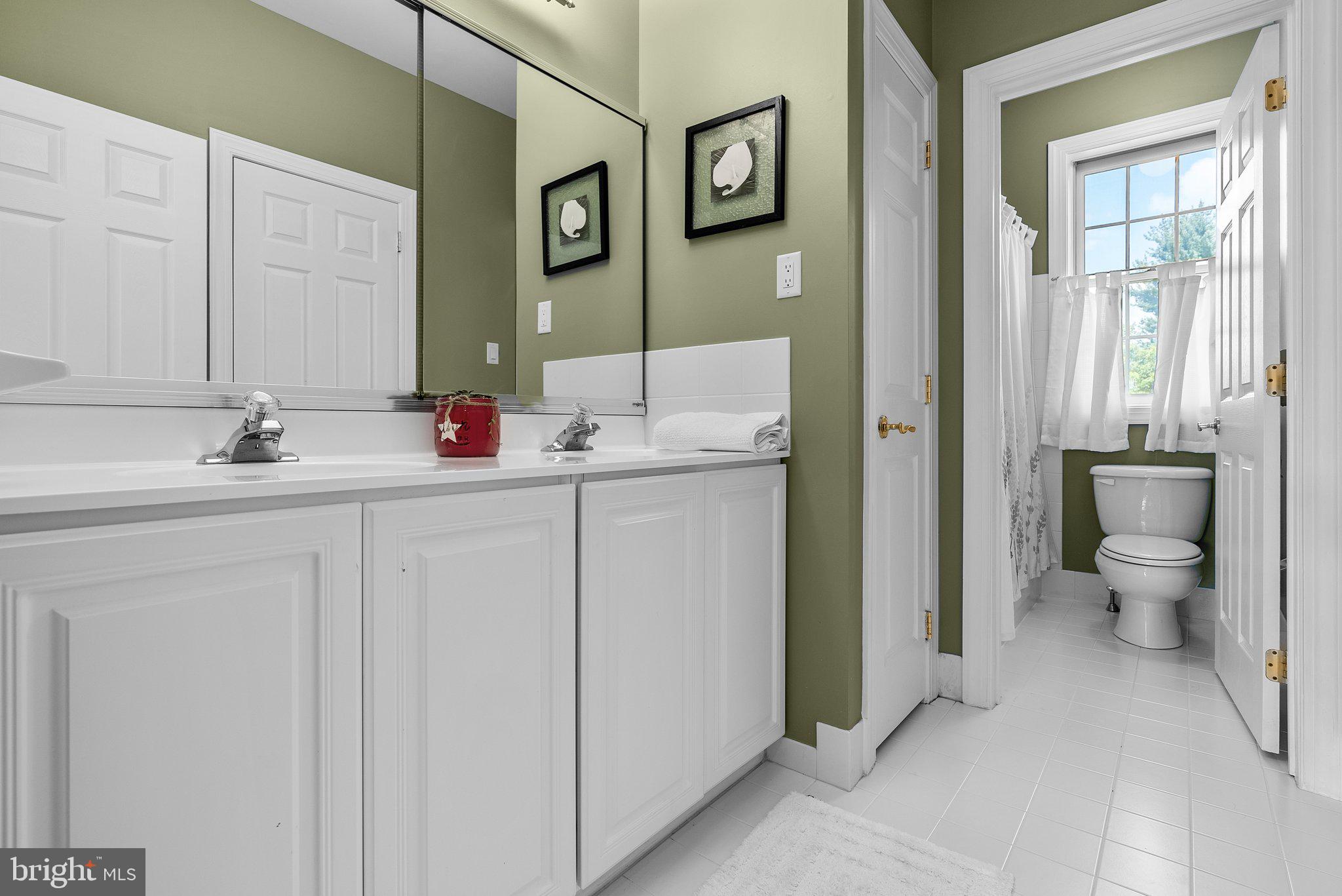 2607 Heron Pointe Jamison, PA 18929 - Photo 37 of 54 Bedroom 3 batroom