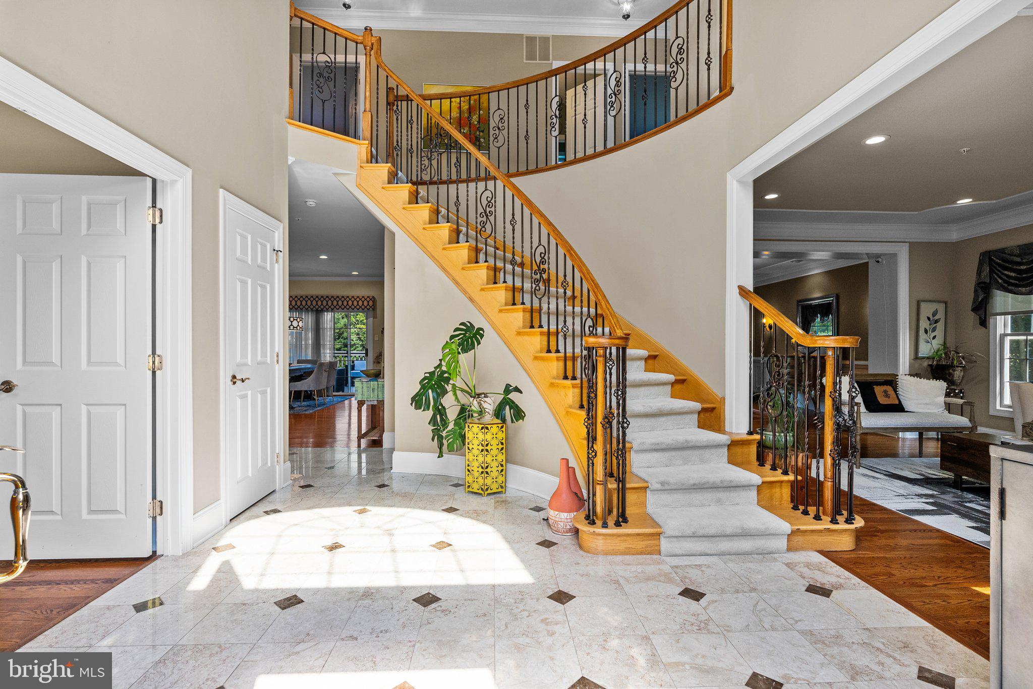 2607 Heron Pointe Jamison, PA 18929 - Photo 7 of 54 Foyer