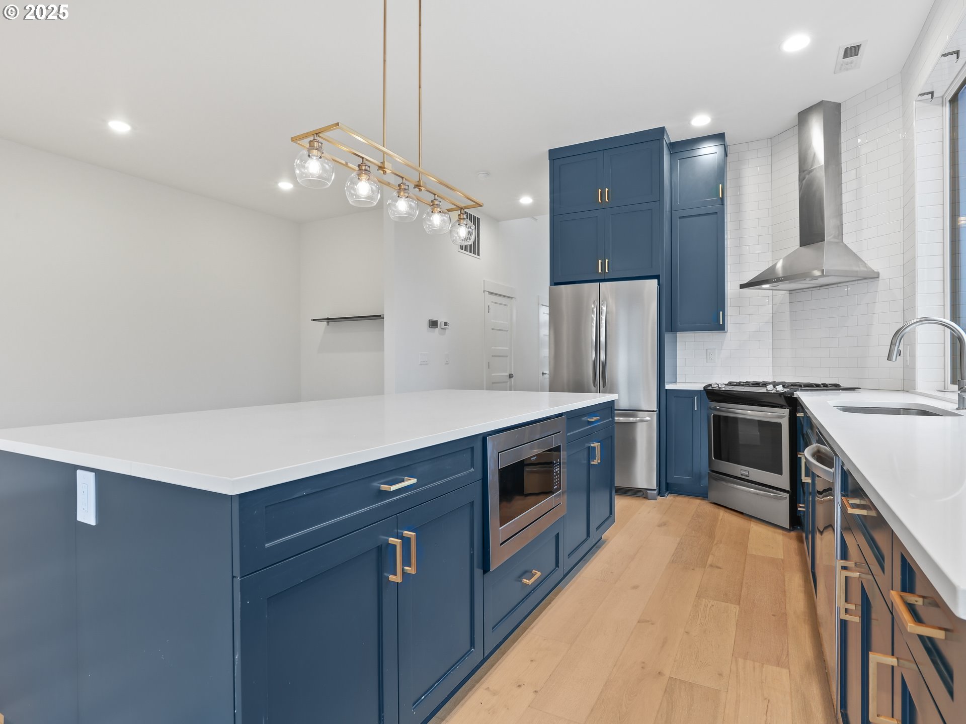 1731 3rd Street Hood River, OR 97031 - Photo 11 of 48