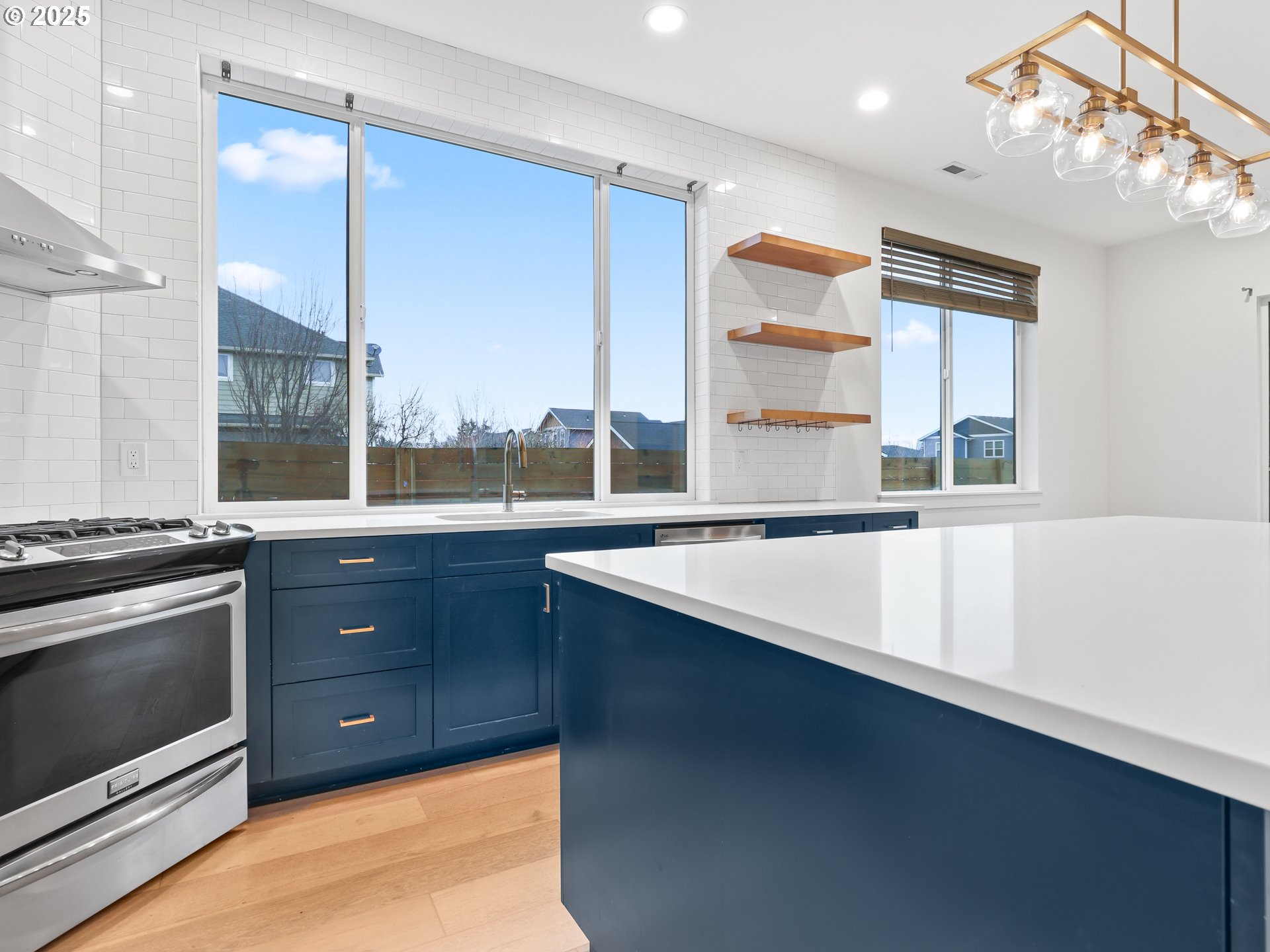 1731 3rd Street Hood River, OR 97031 - Photo 13 of 48