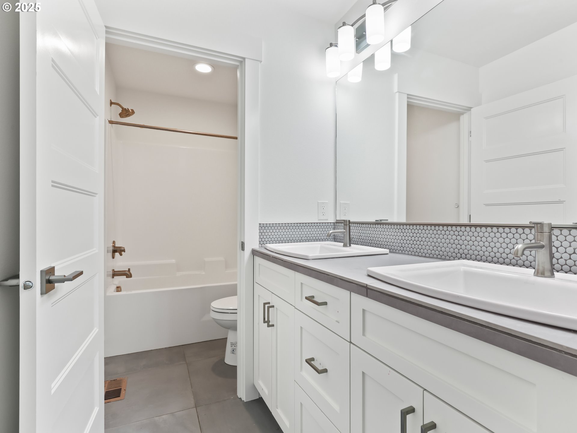 1731 3rd Street Hood River, OR 97031 - Photo 37 of 48