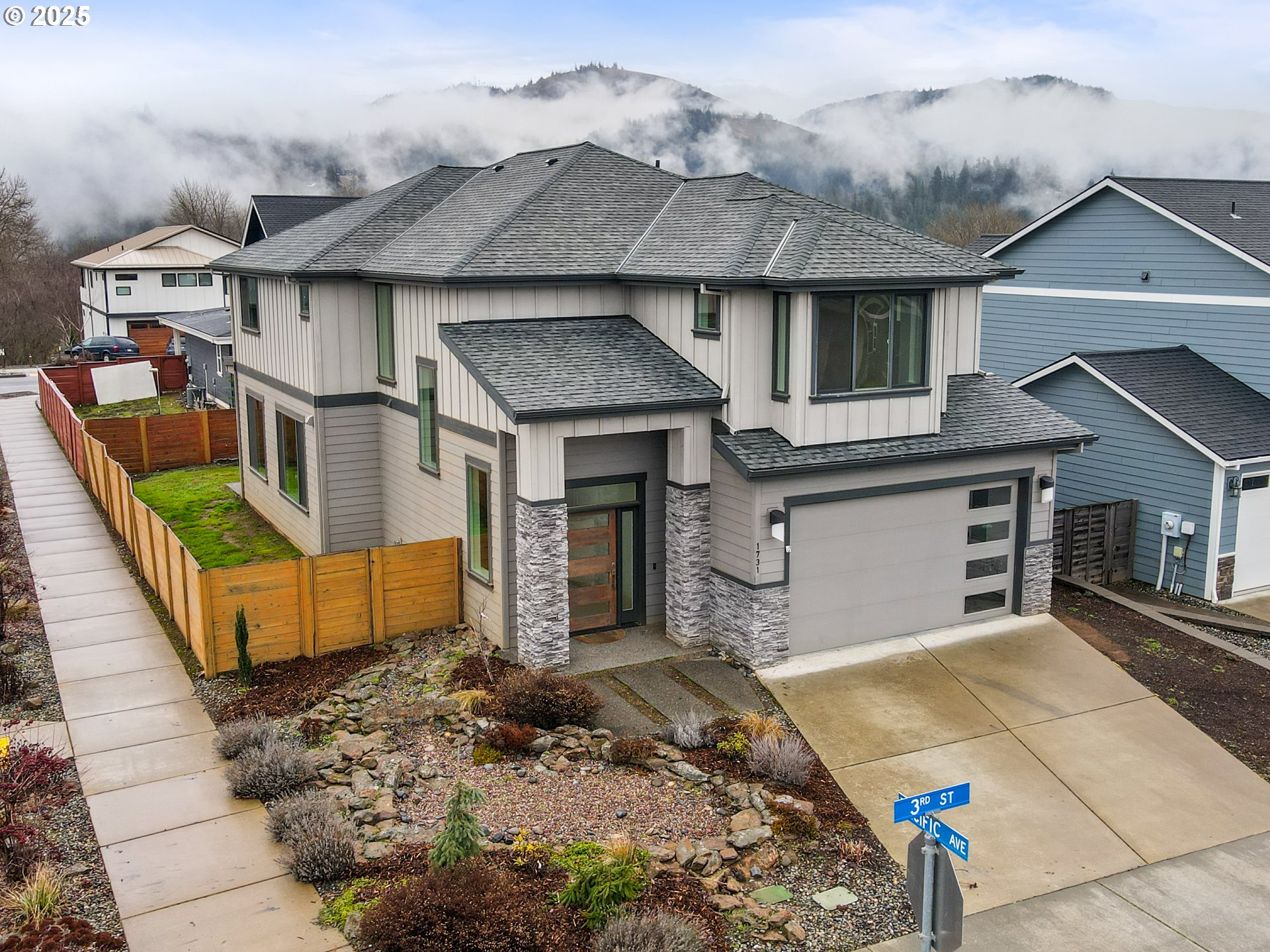 1731 3rd Street Hood River, OR 97031 - Photo 44 of 48