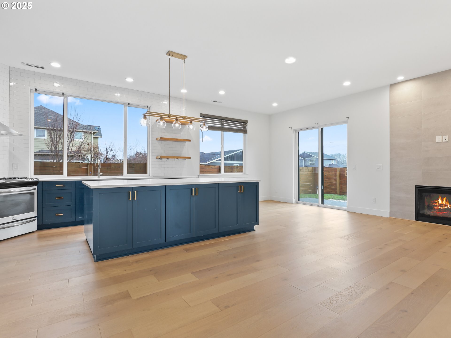 1731 3rd Street Hood River, OR 97031 - Photo 6 of 48