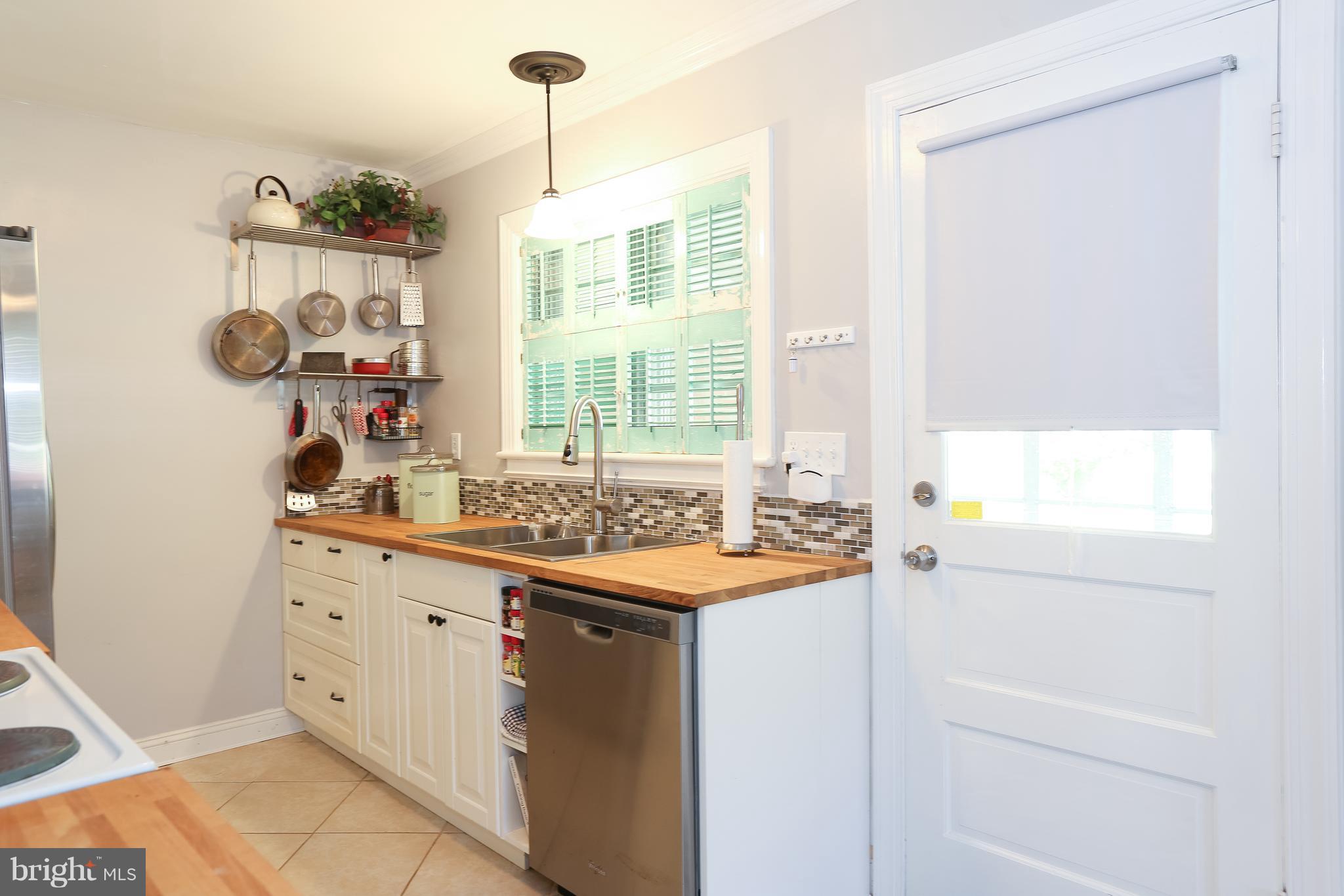 8512 Yellow Springs Road Frederick, MD 21702 - Photo 18 of 30 Kitchen