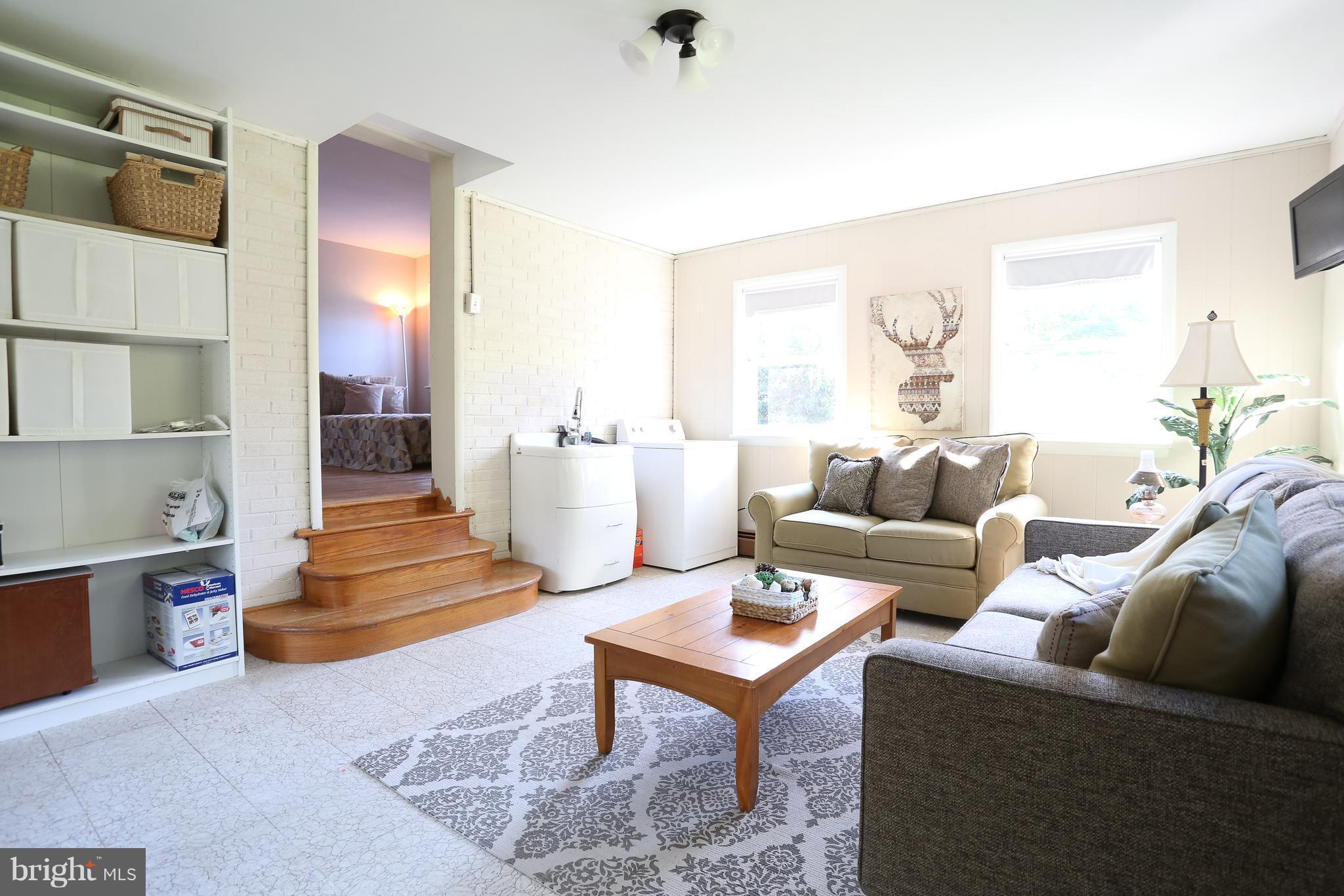 8512 Yellow Springs Road Frederick, MD 21702 - Photo 25 of 30 Family Room