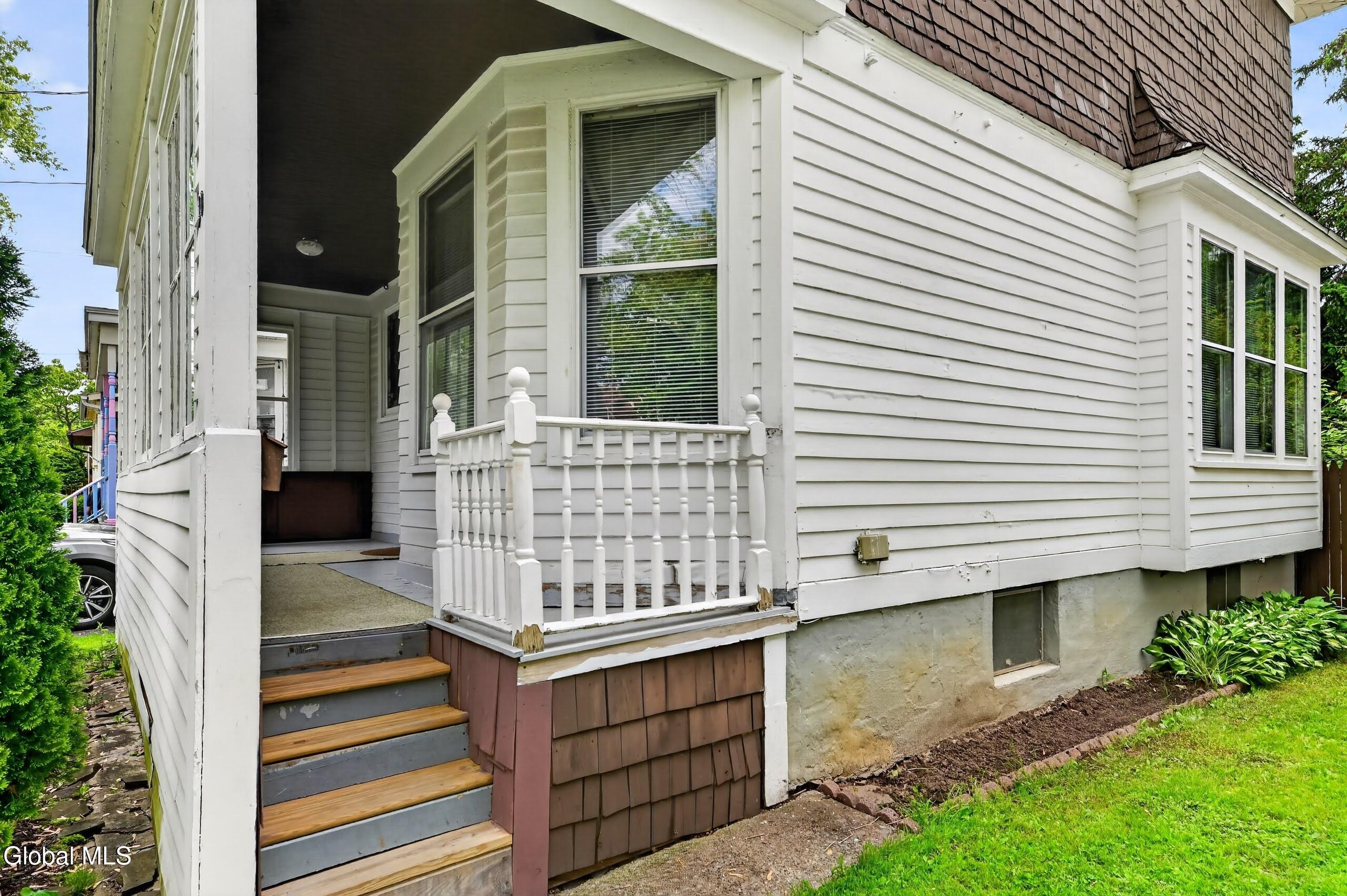 10 Matilda Street Albany, NY 12209 - Photo 6 of 40 AHH_9625