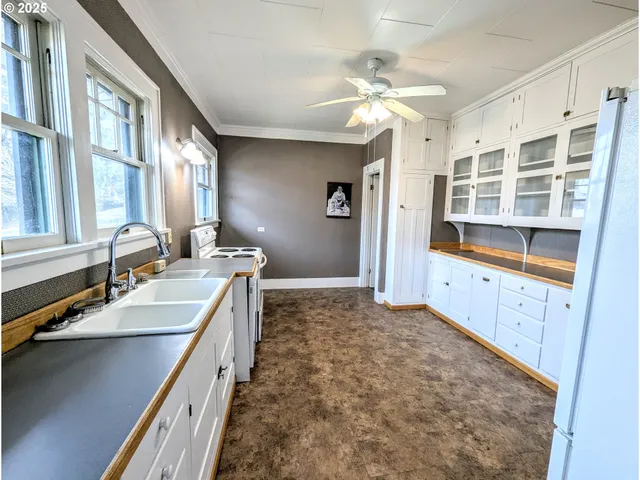 $359,000 | 308 Adams Avenue, La Grande, OR 97850