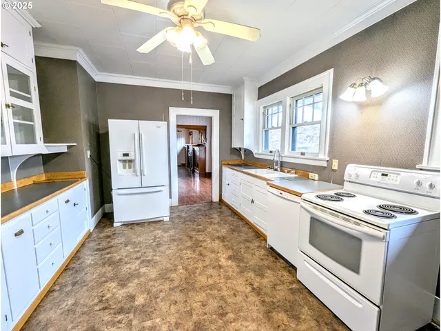 $359,000 | 308 Adams Avenue, La Grande, OR 97850