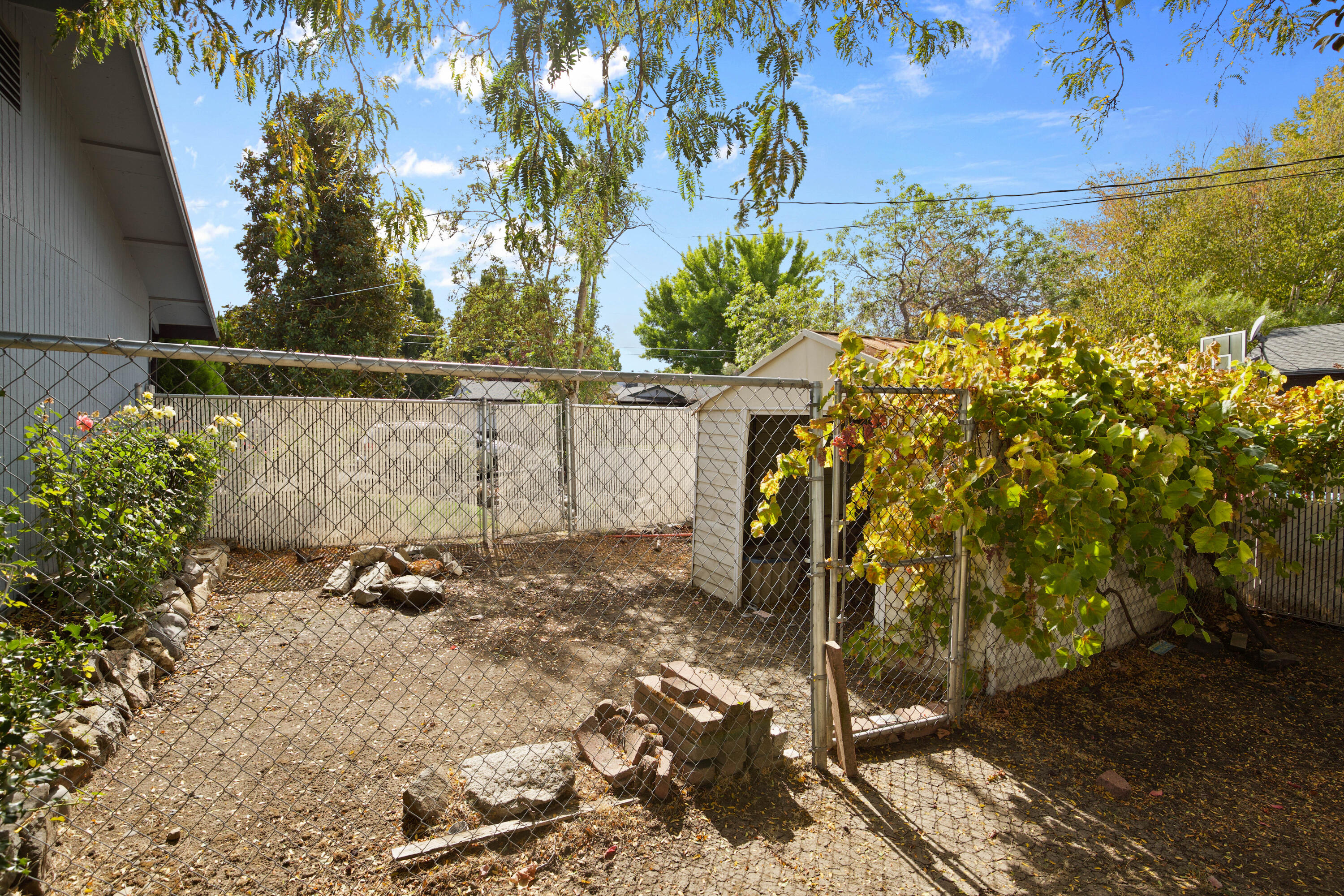 990 Janes Road Medford, OR 97501 - Photo 28 of 28 CU9A3828