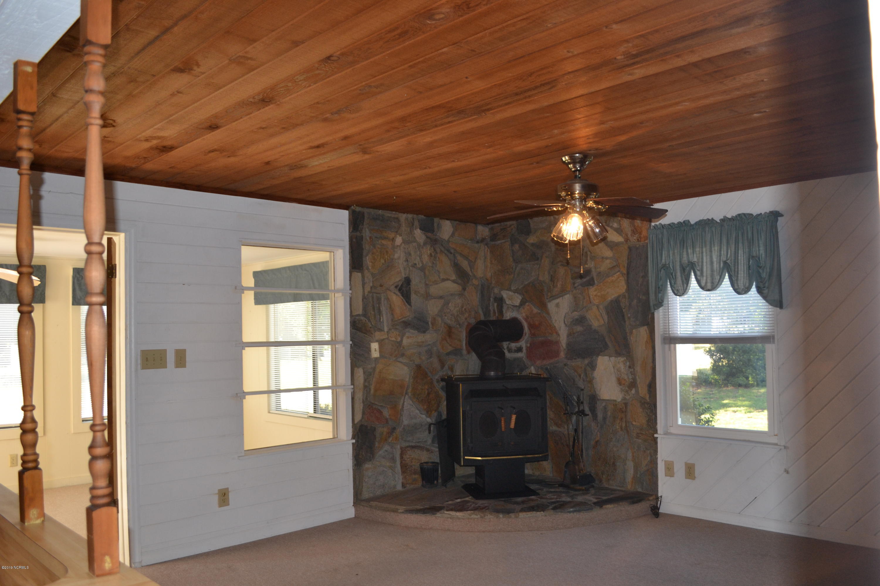 700 Conch Street Hampstead, NC 28443 - Photo 5 of 21 2019-08-30 09.10.47
